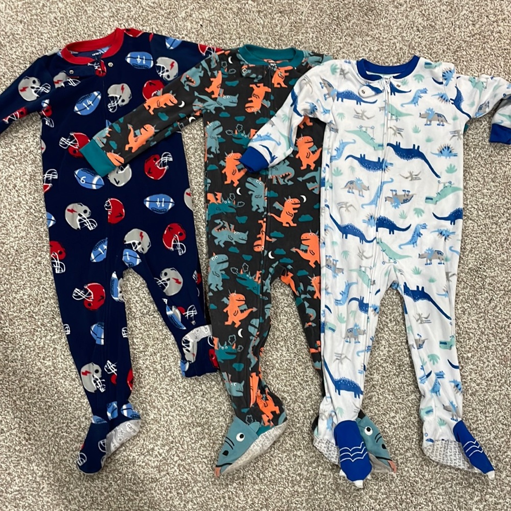 Footed zip pajamas